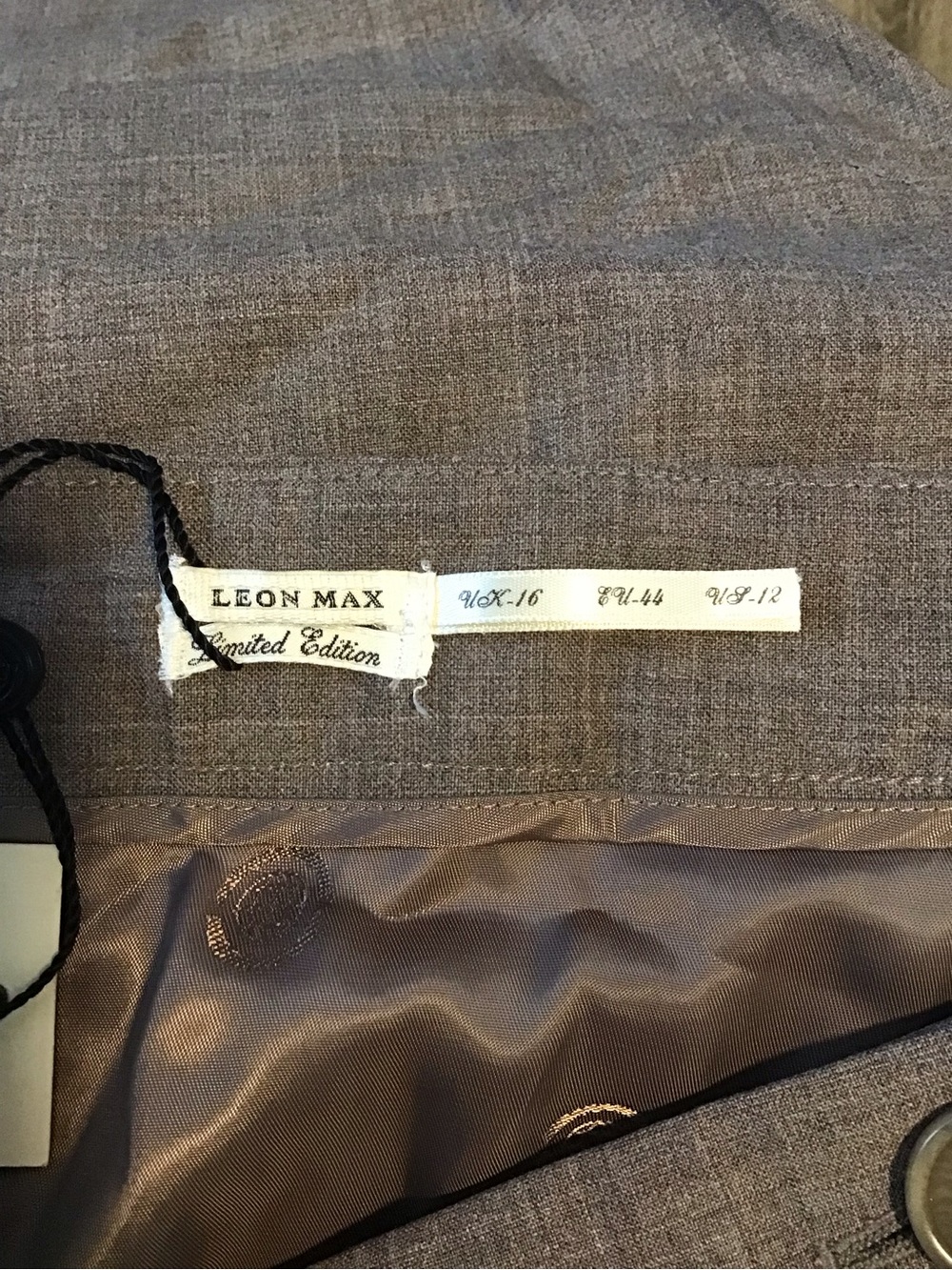 Tailored Brown Pencil Skirt with Subtle Stitch Detail - Picture 3 of 7